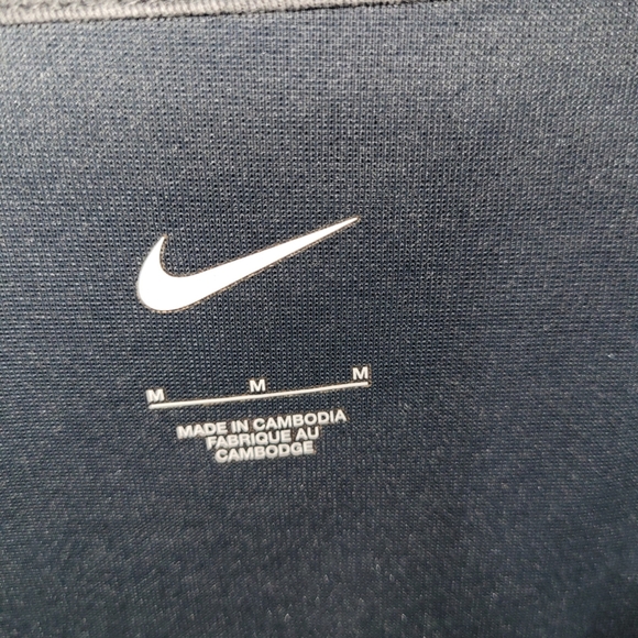 Nike gray long sleeve pullover with partial zip Size M - Picture 3 of 7